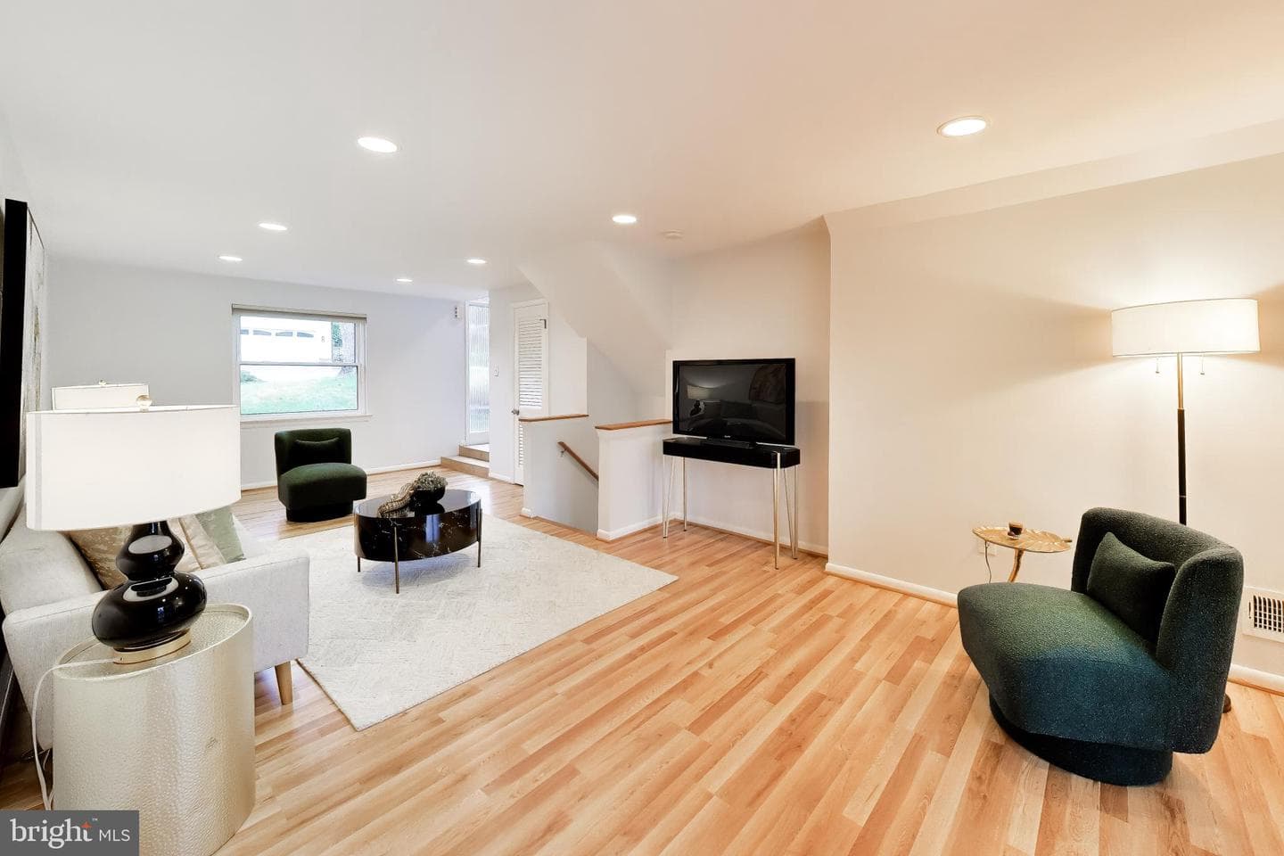 6514 Wilmett Road photo 11