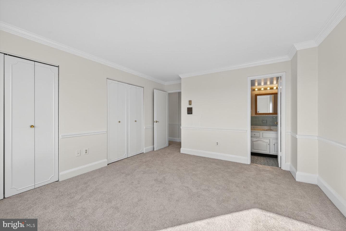 1111 University Boulevard W #1016 & 1017 photo 11