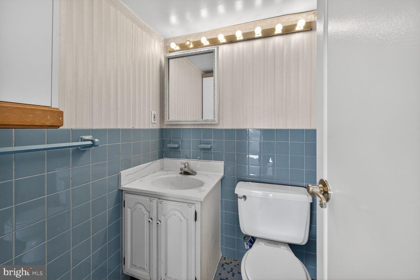 1111 University Boulevard W #1016 & 1017 photo 16