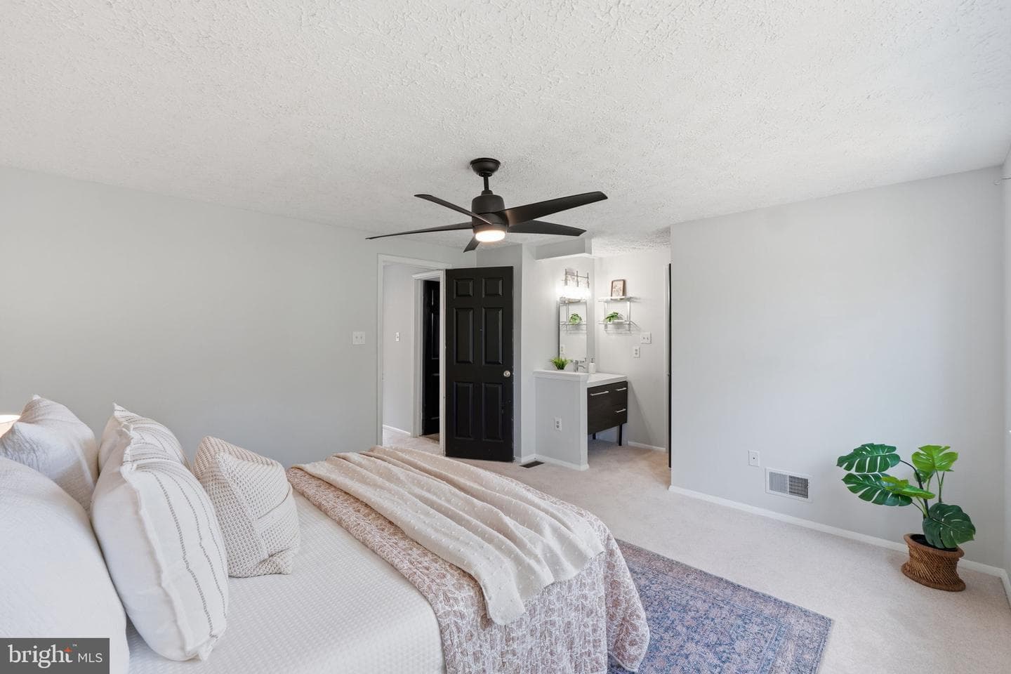 105 Holdcroft Lane photo 29