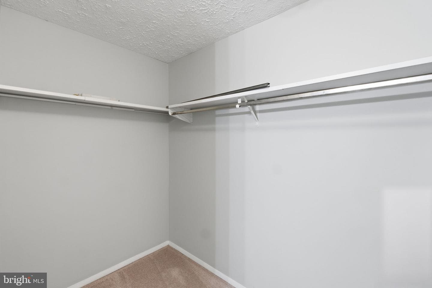 105 Holdcroft Lane photo 32