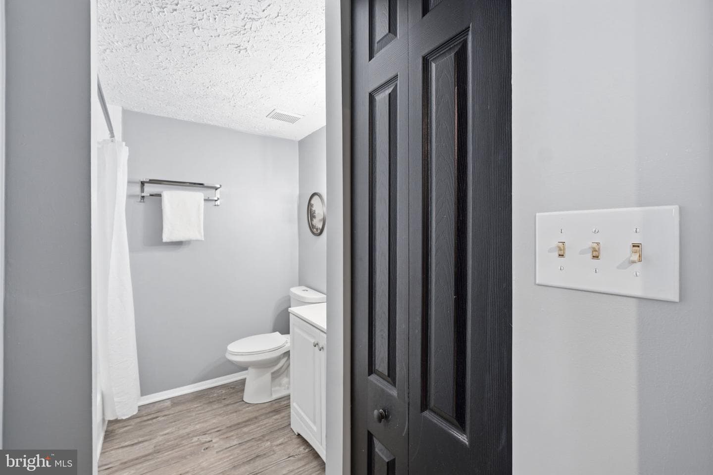 105 Holdcroft Lane photo 41