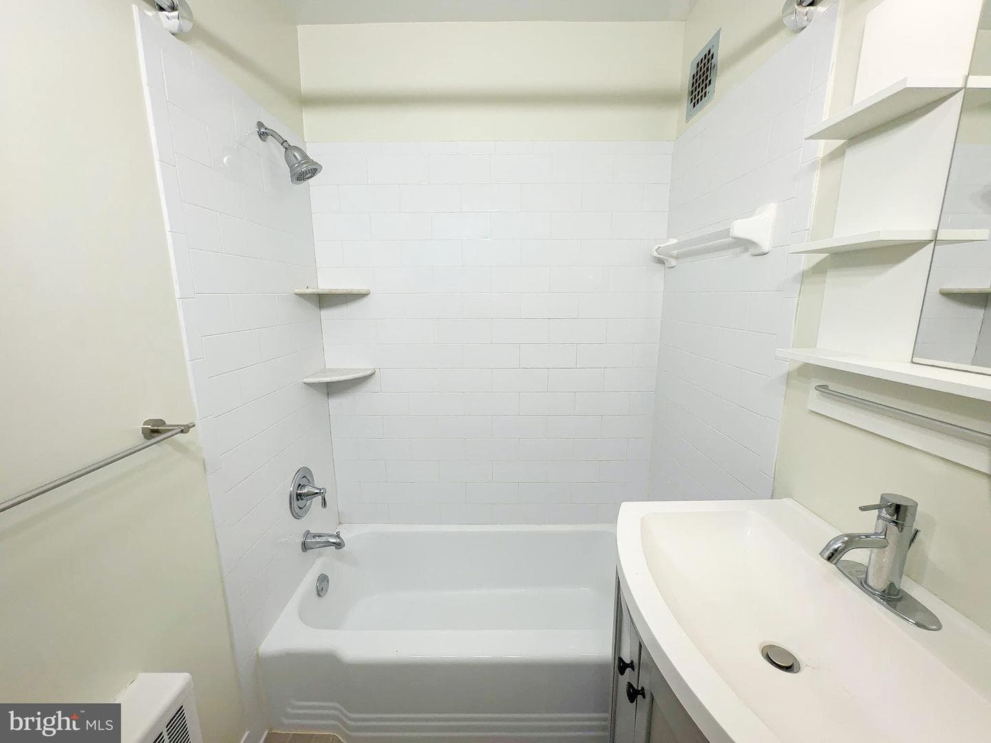 614 Sligo Avenue #405 photo 28