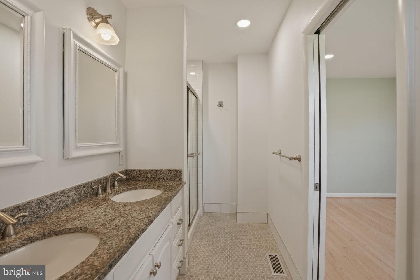 1800 Gayfields Drive photo 24