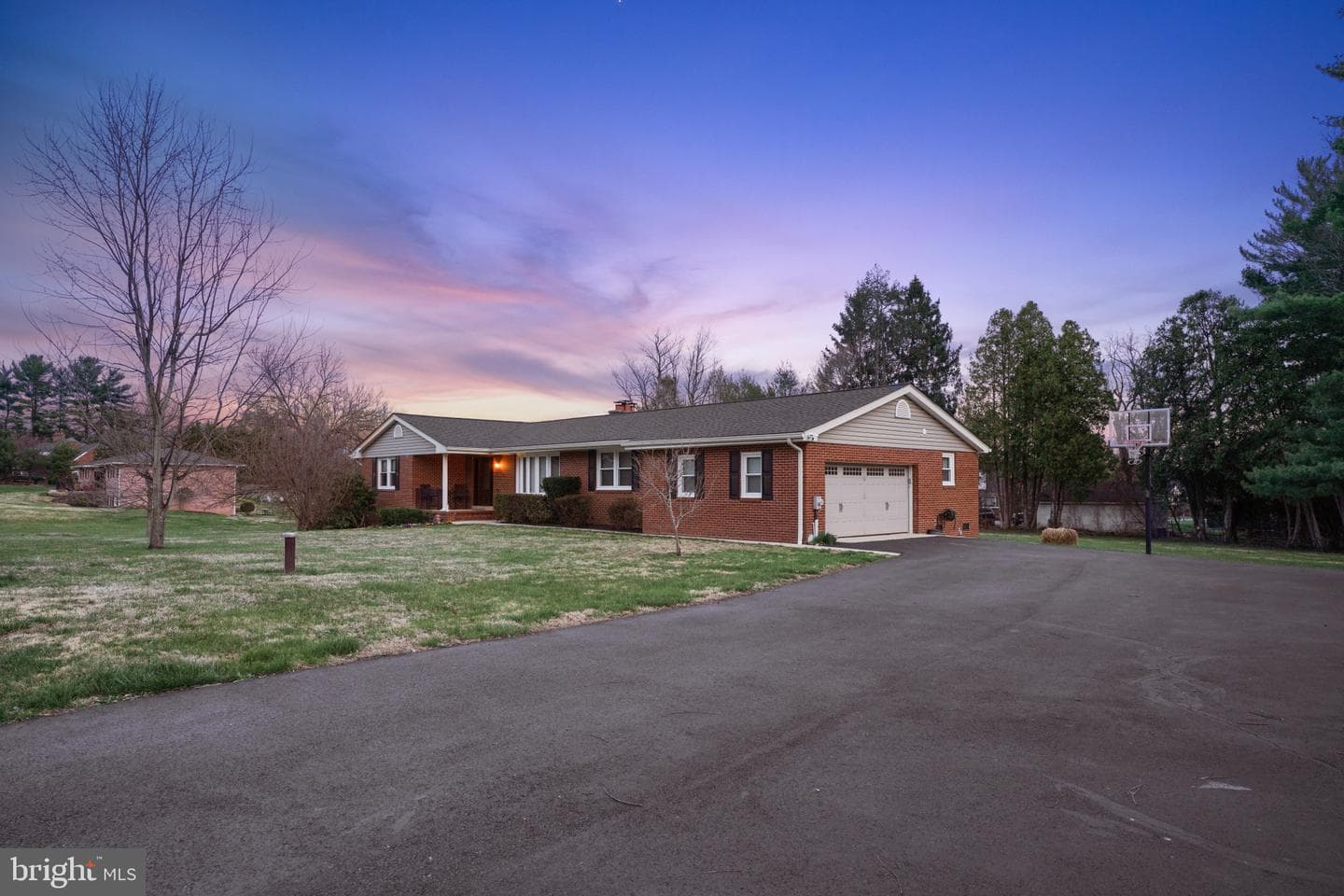 1800 Gayfields Drive photo 3