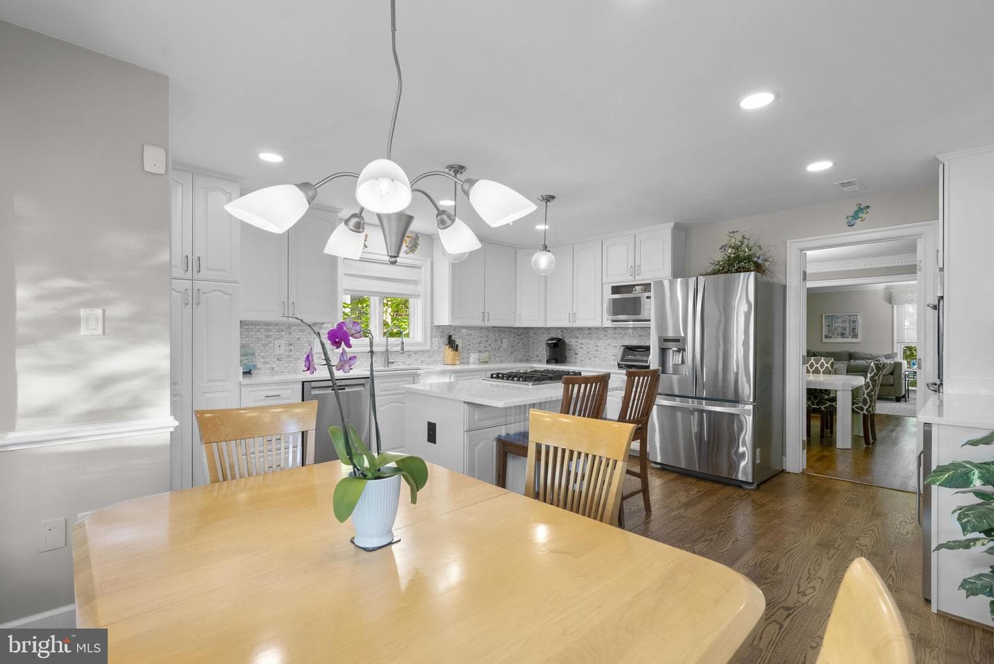 211 Holmard Street photo 24