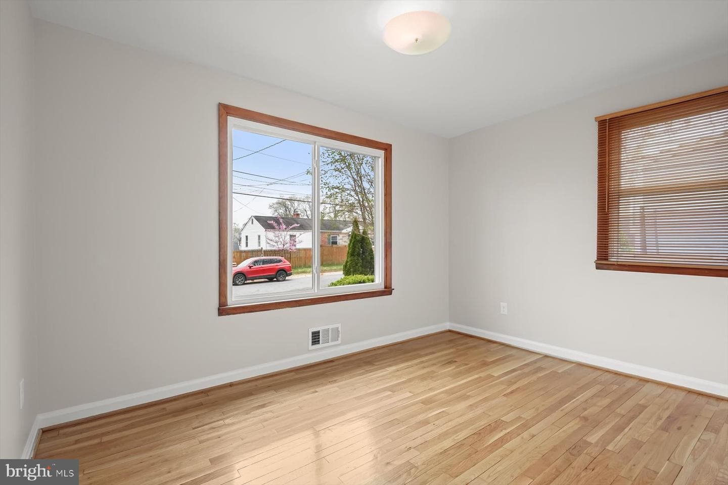 1523 Jasper Street photo 17