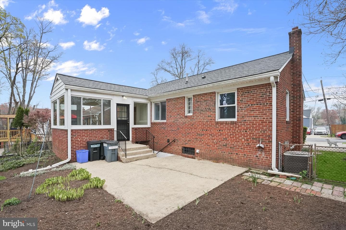 1523 Jasper Street photo 35