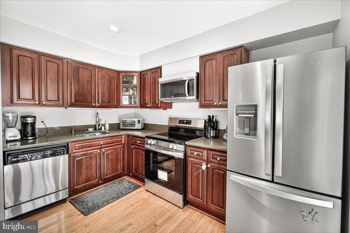 1520 Ingram Terrace photo 11