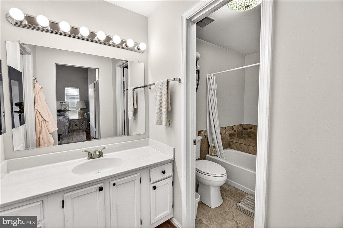 1520 Ingram Terrace photo 25