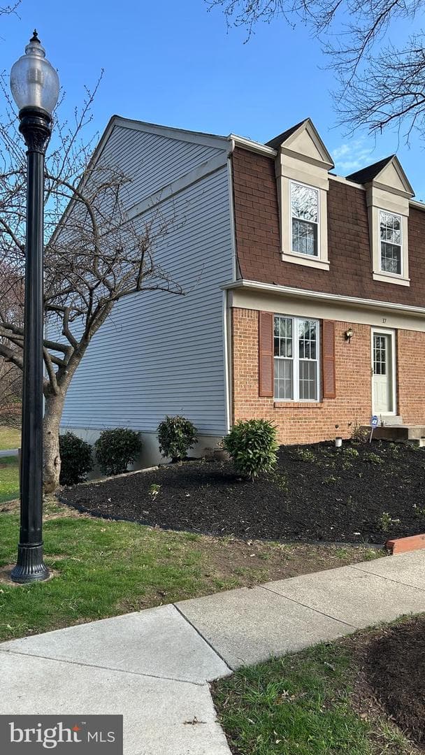 17 Habersham Court, Silver Spring