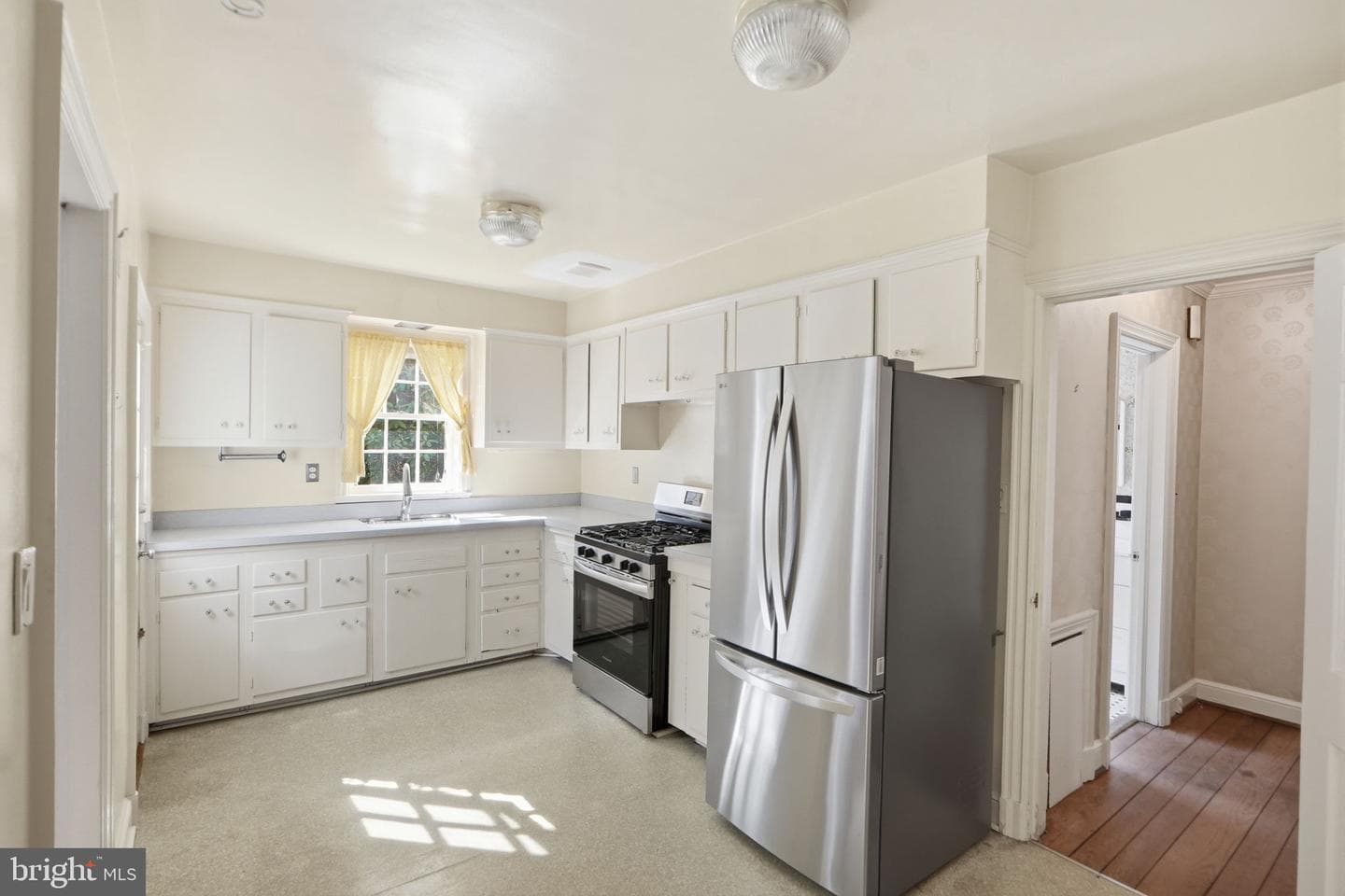 5216 Farrington Road photo 56