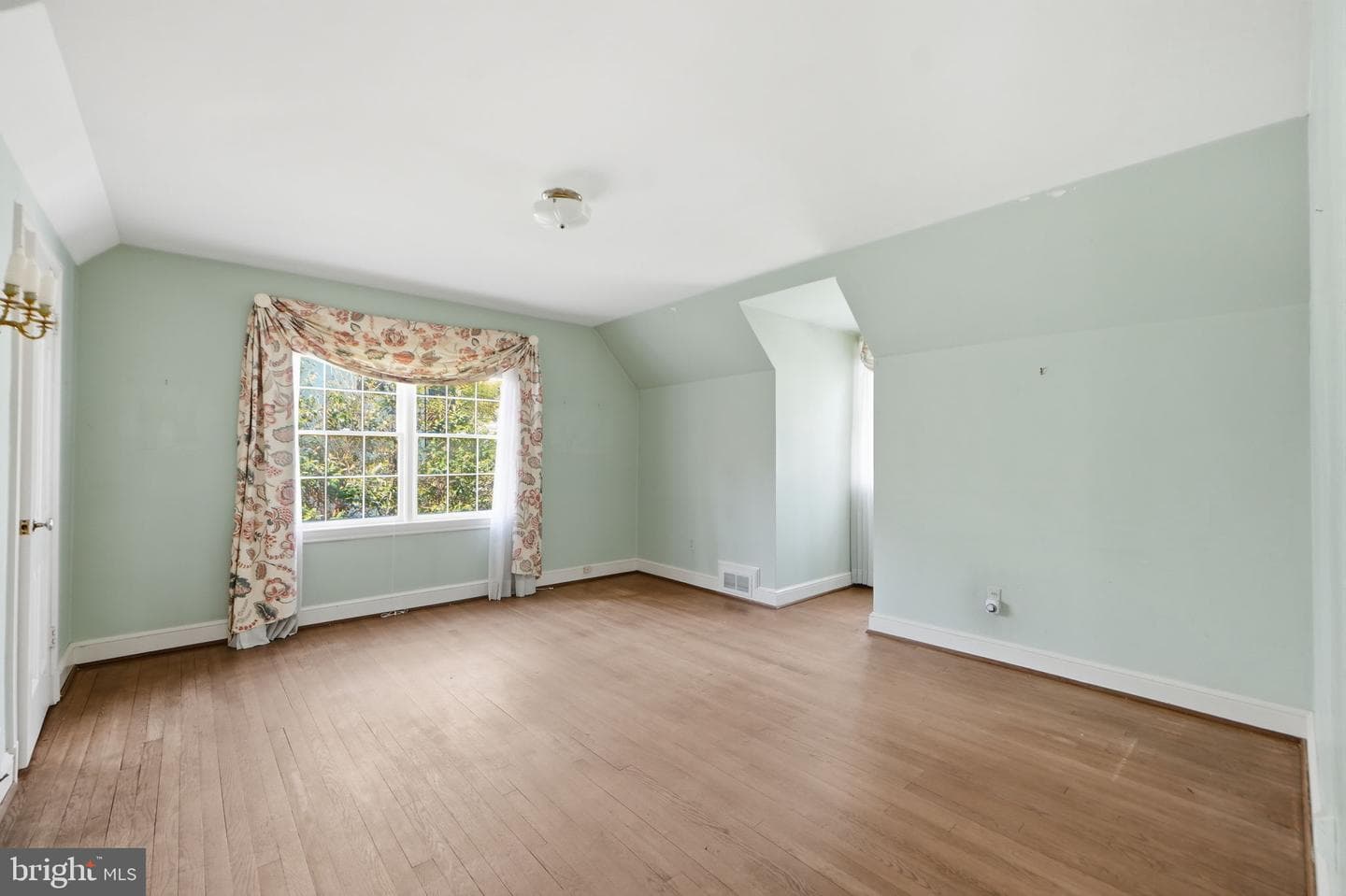 5216 Farrington Road photo 67