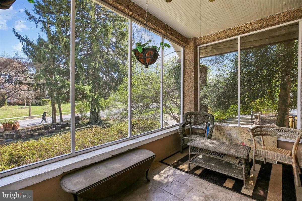 5511 Alta Vista Road photo 2