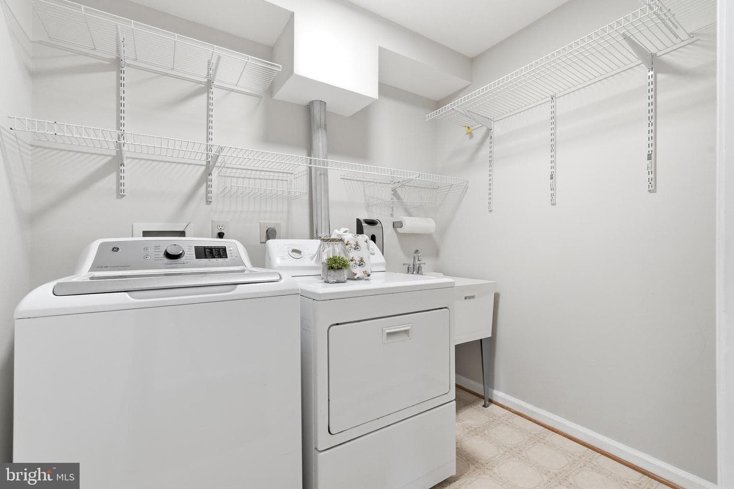 3714 Monitor Place photo 31
