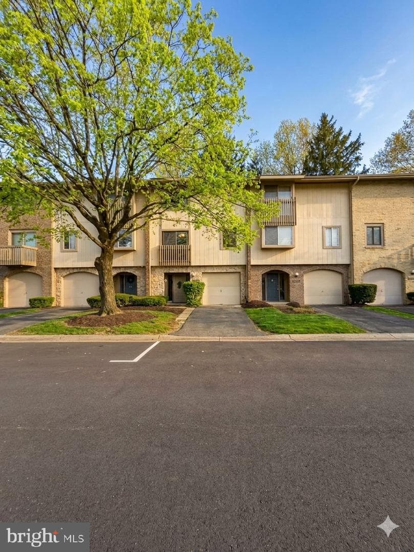 19528 Brassie Place #13g