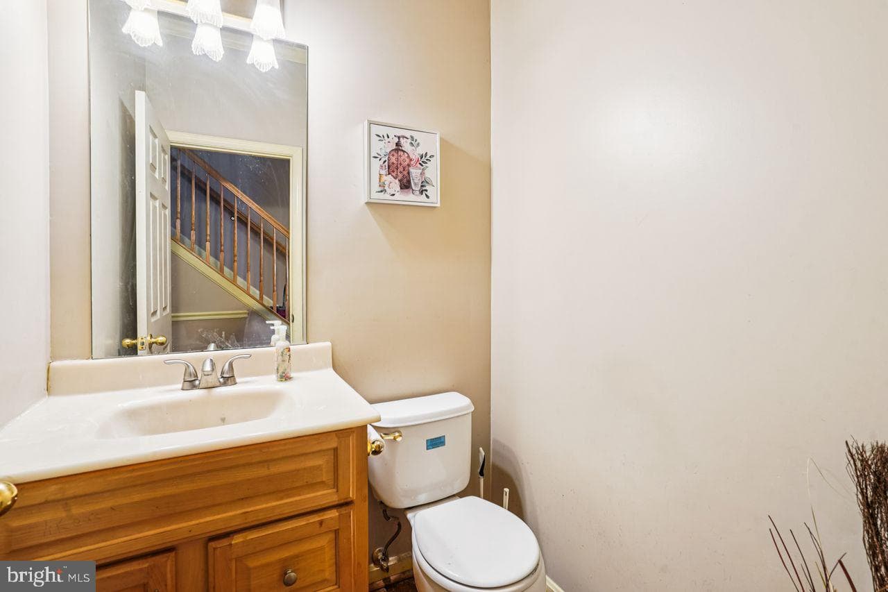 6418 Sligo Mill Road photo 14