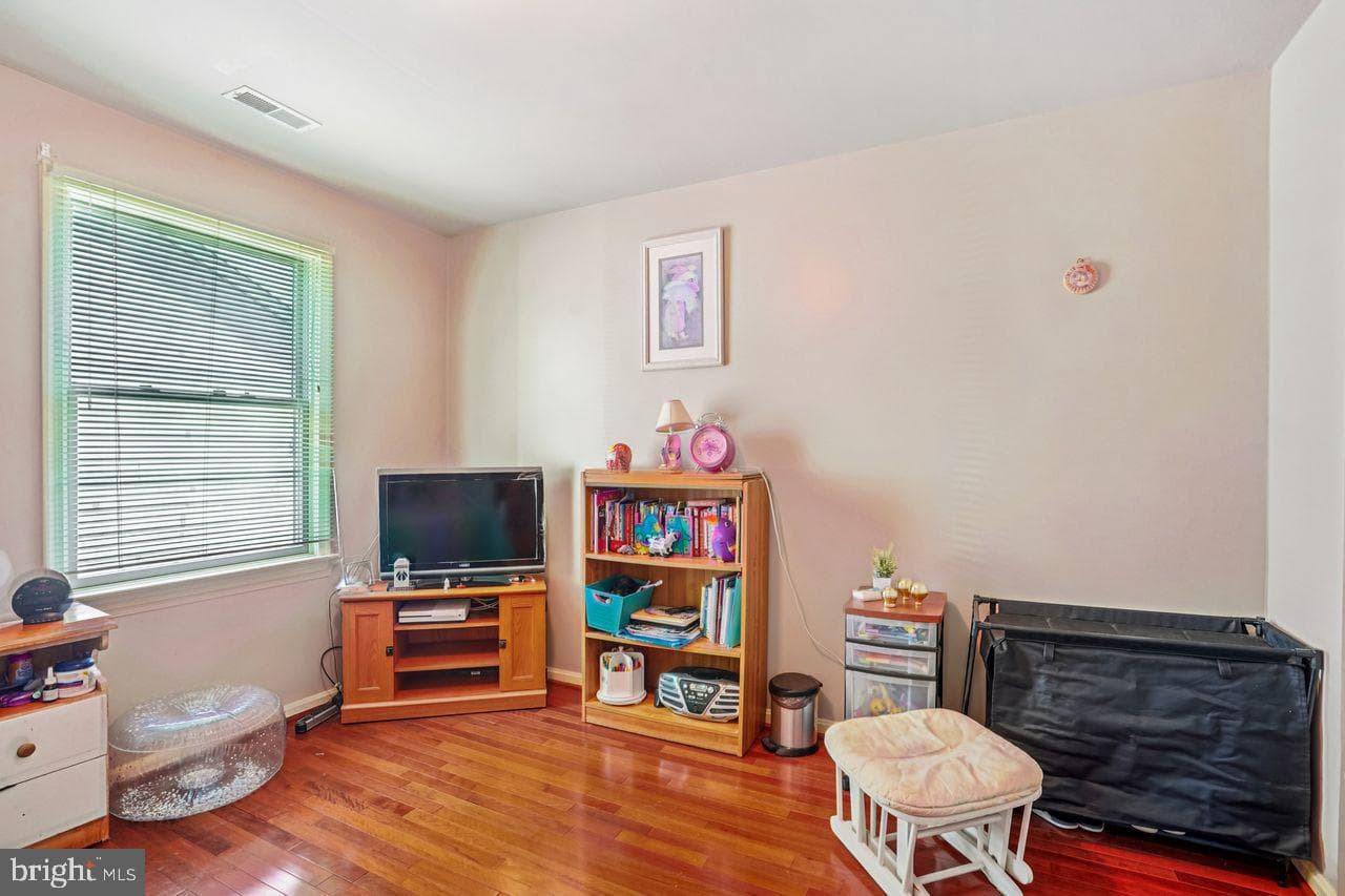 6418 Sligo Mill Road photo 20