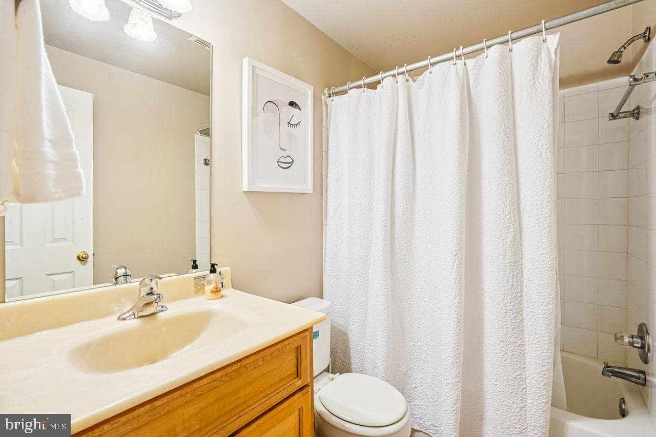 6418 Sligo Mill Road photo 29