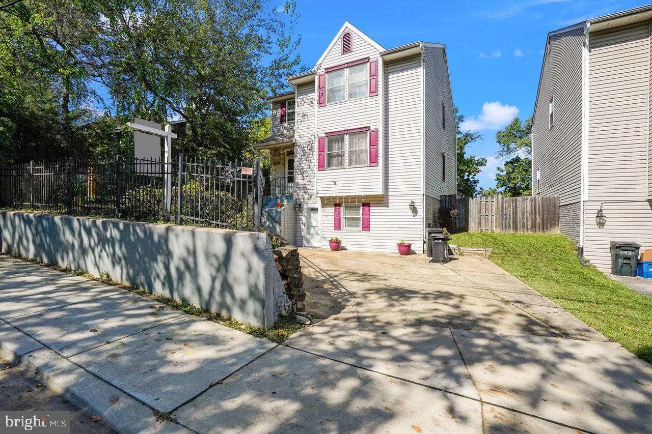 6418 Sligo Mill Road photo 3