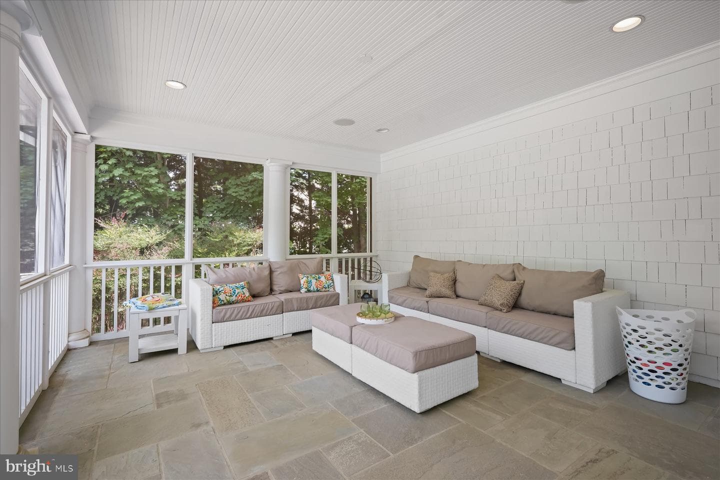 7506 Persimmon Tree Lane photo 10