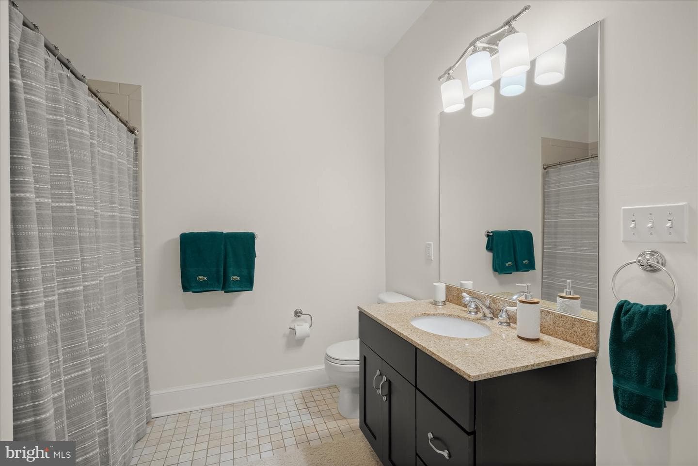 7506 Persimmon Tree Lane photo 40