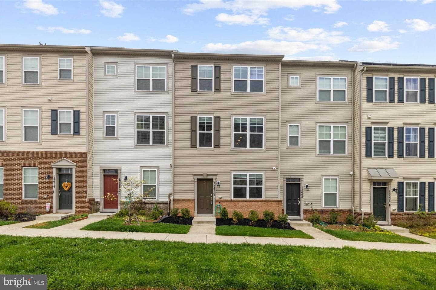 15610 Steamboat Way photo 2