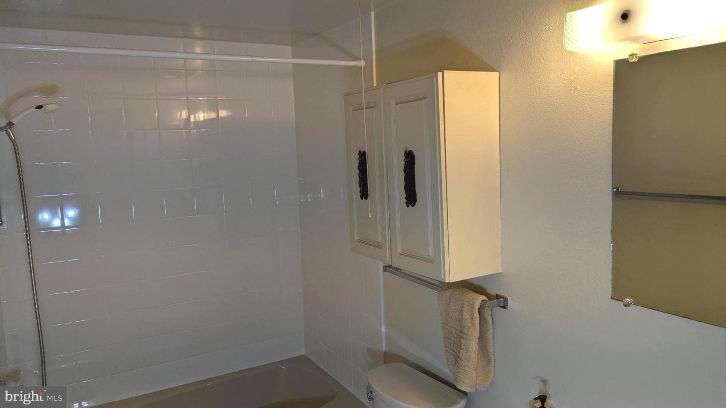 3378 Chiswick Ct # 52-3E photo 13