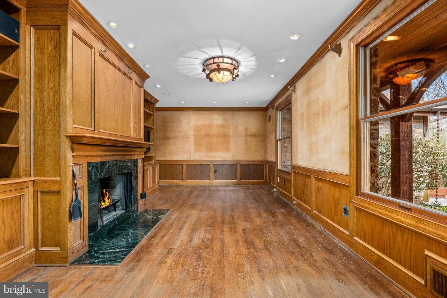 10204 Bentcross Drive photo 4