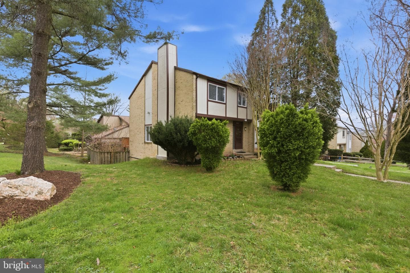 9087 Centerway Road photo 3