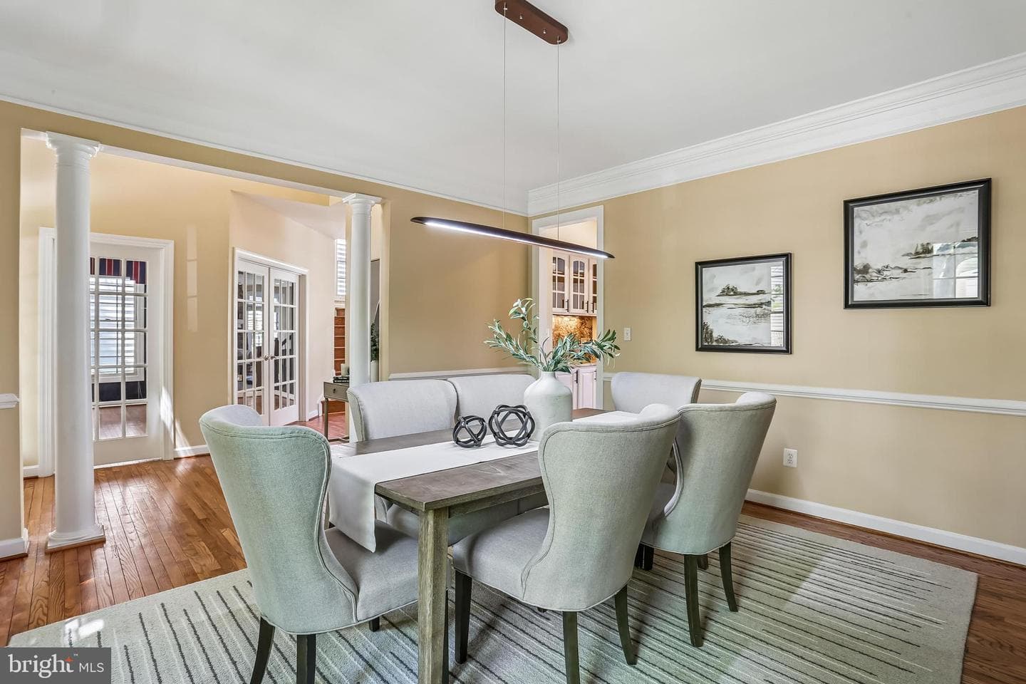 614 Linslade Street photo 16