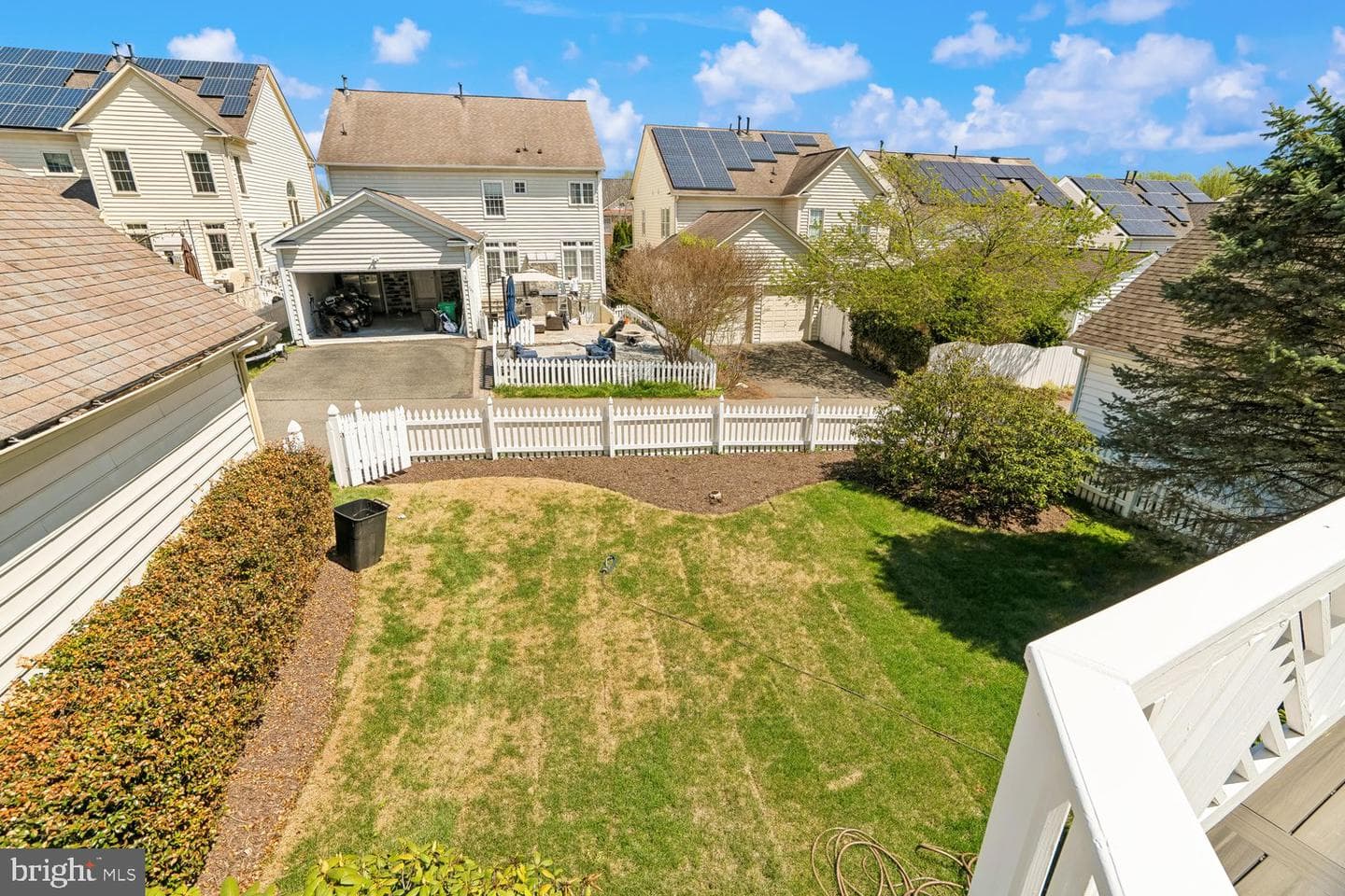 614 Linslade Street photo 47