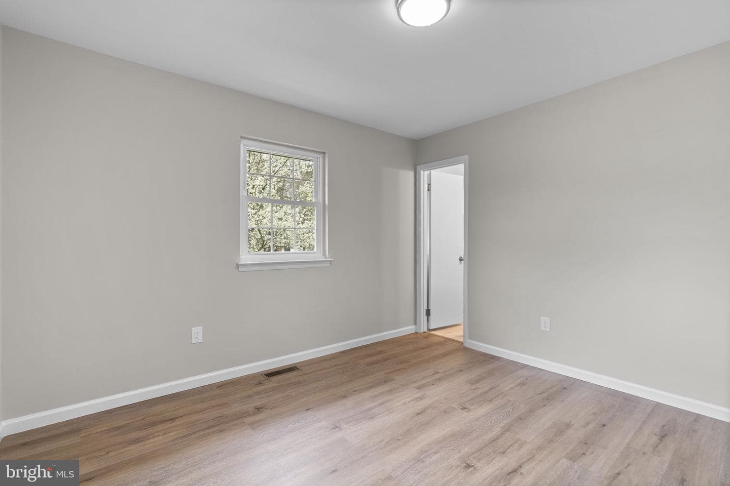 24320 Log House Road photo 18