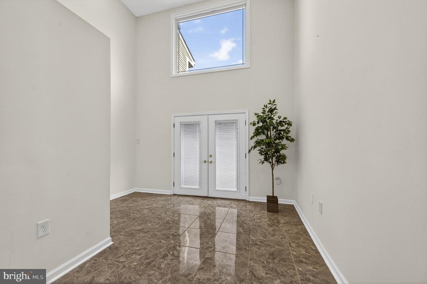 10600 Vantage Court photo 4