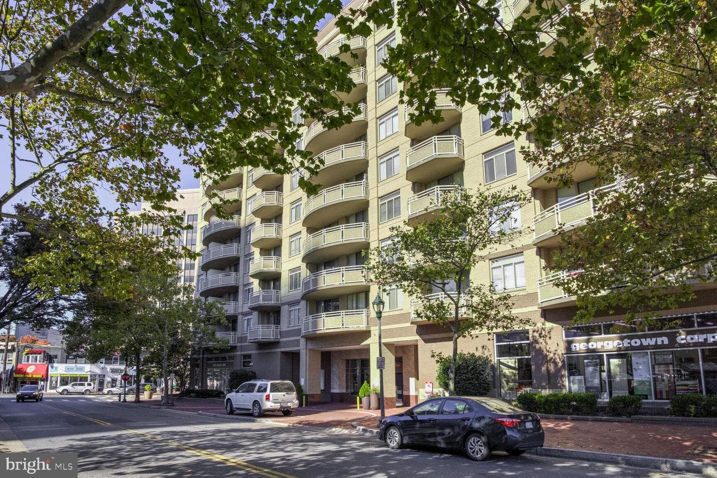4801 Fairmont Ave # 904