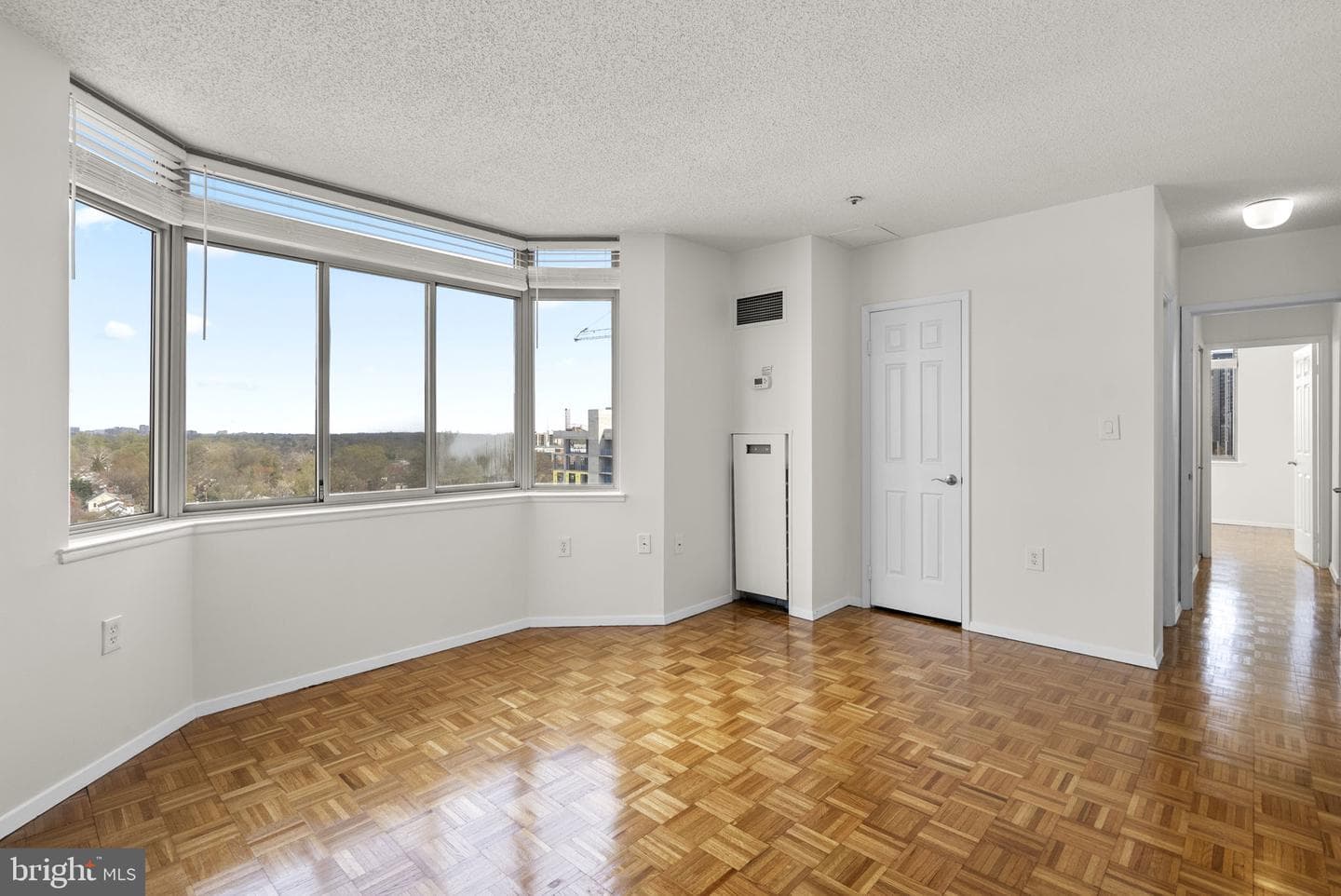 4801 Fairmont Avenue #904 photo 32