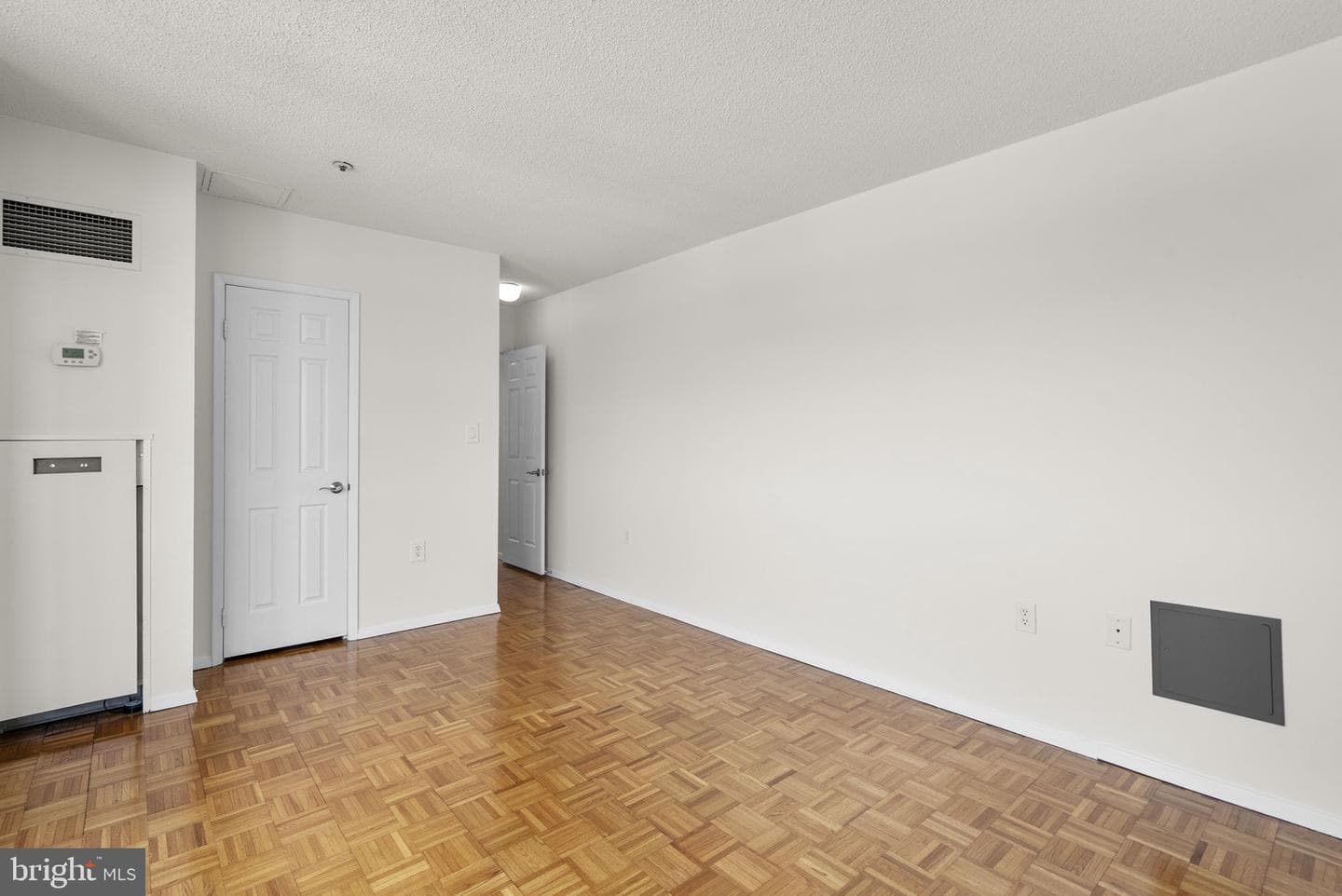 4801 Fairmont Avenue #904 photo 34