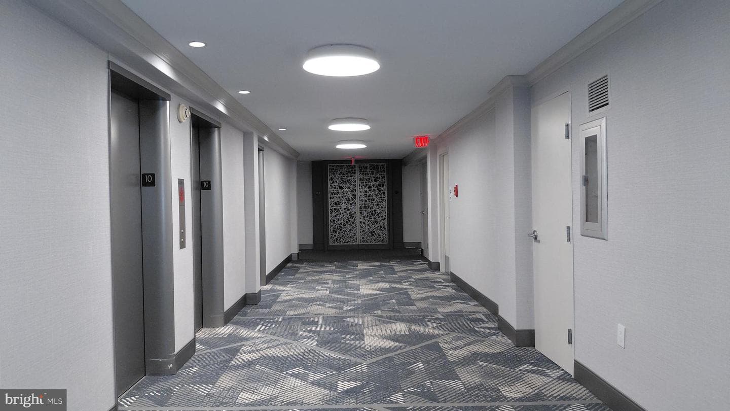 10201 Grosvenor Place #1016, North Bethesda