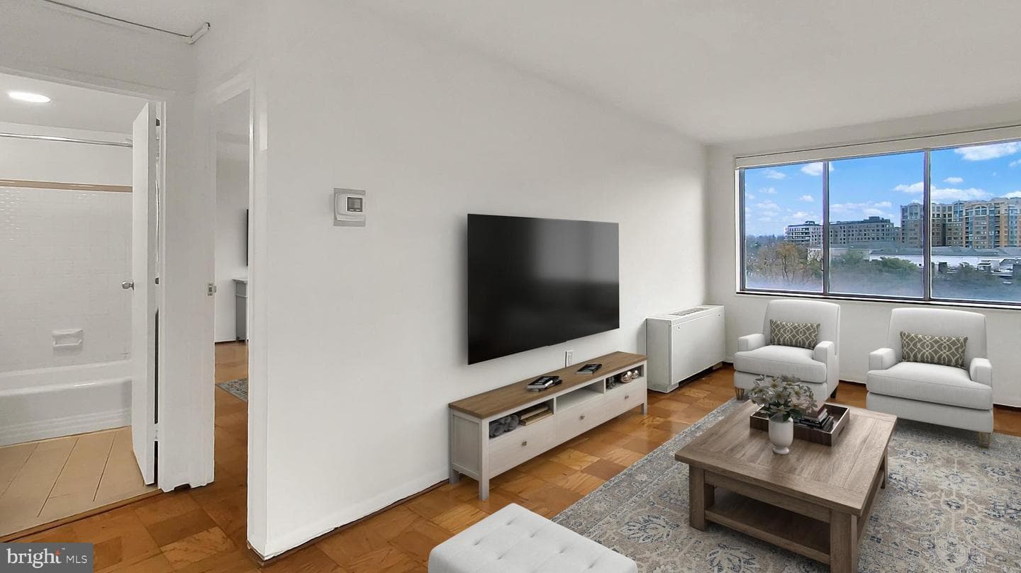 10201 Grosvenor Pl # 1016 photo 8