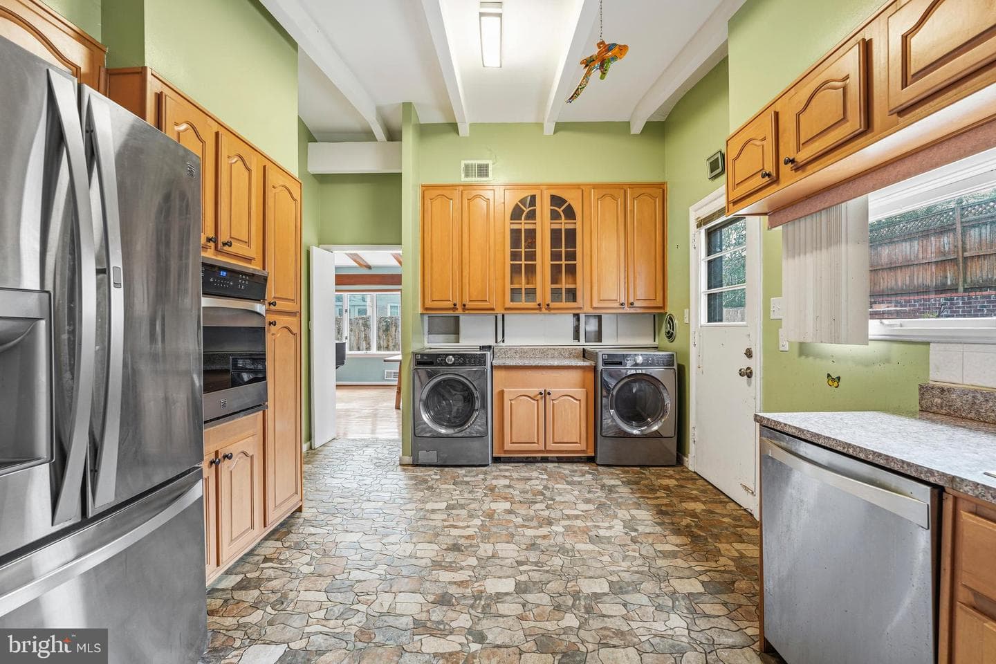 700 Greyrock Drive photo 9