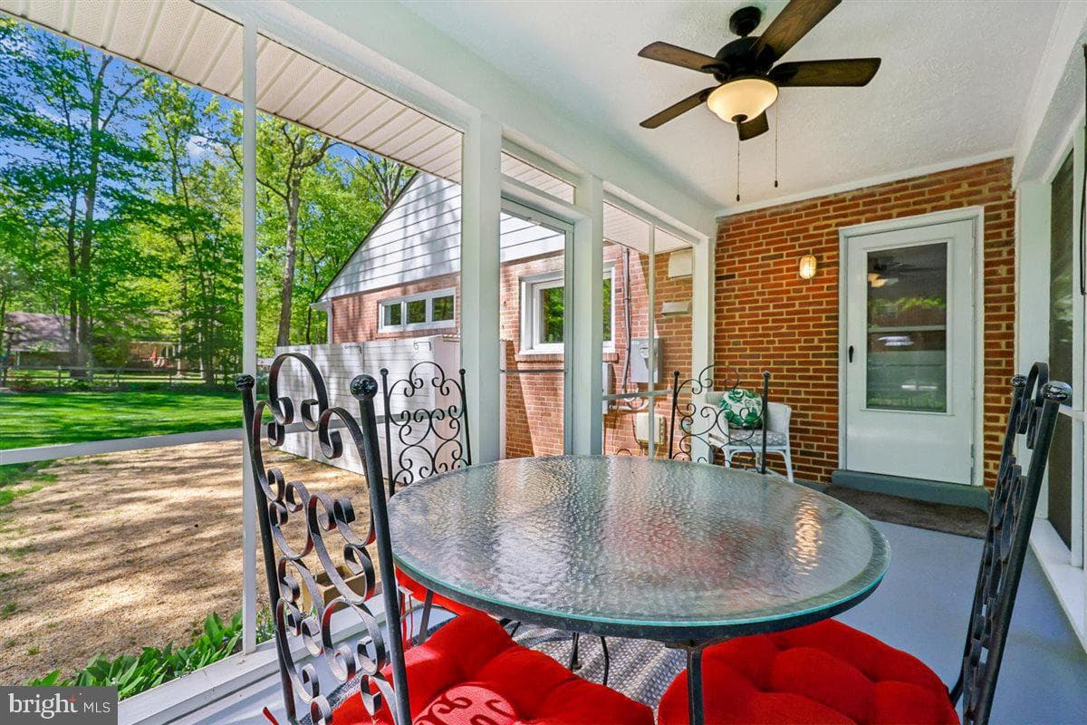4318 Pinetree Road photo 33