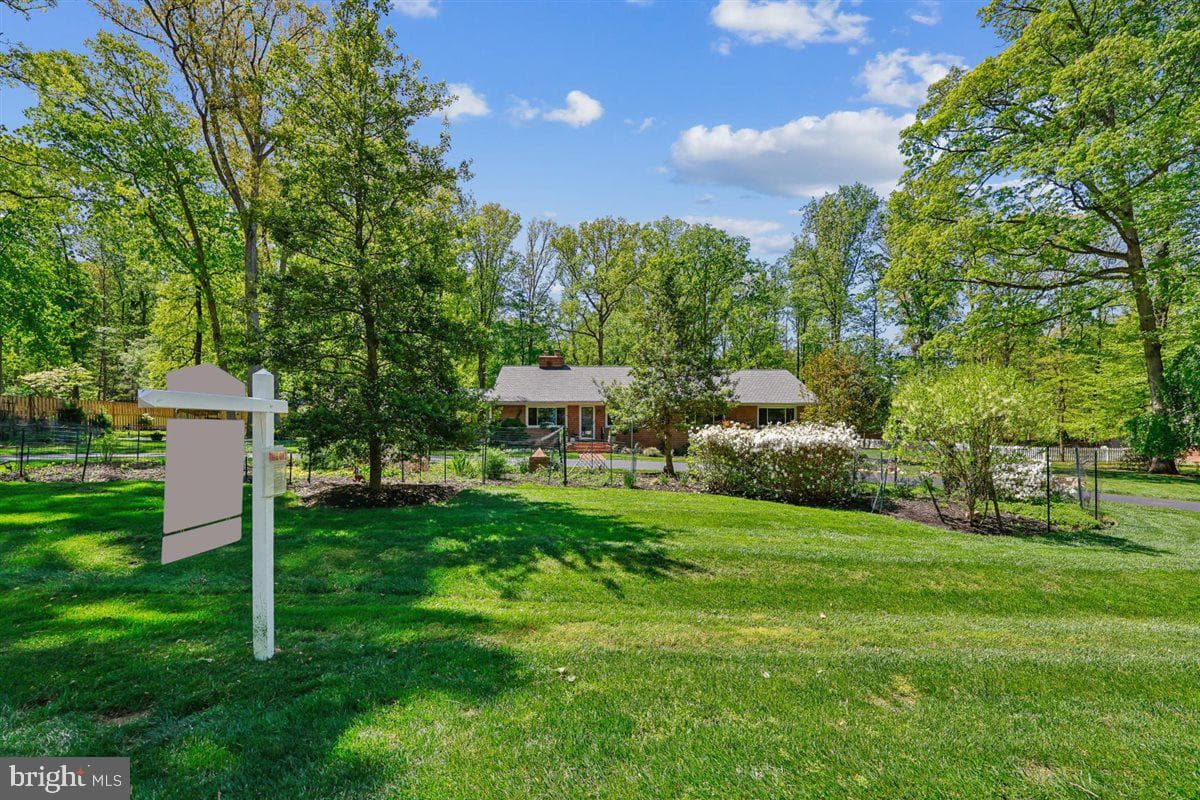 4318 Pinetree Road photo 8
