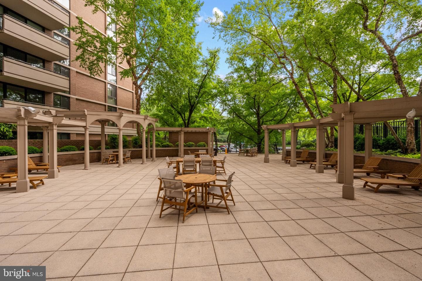 4620 N Park Avenue N #402w photo 38