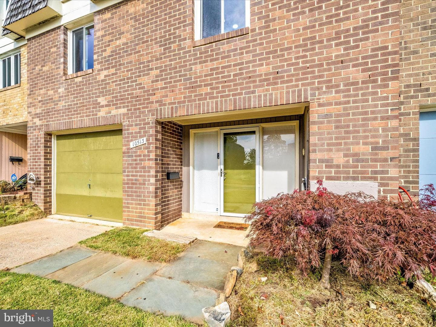 10513 Cambridge Court photo 4