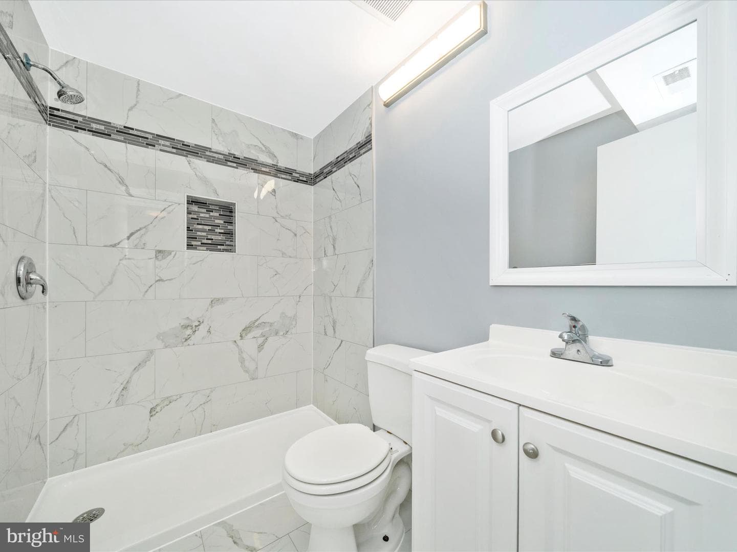 10513 Cambridge Court photo 43