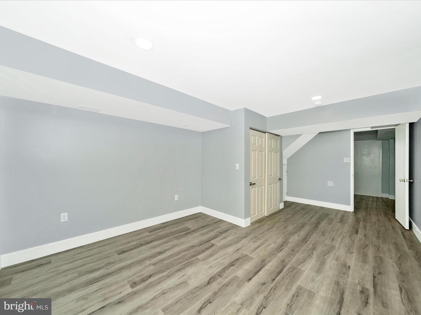 10513 Cambridge Court photo 8