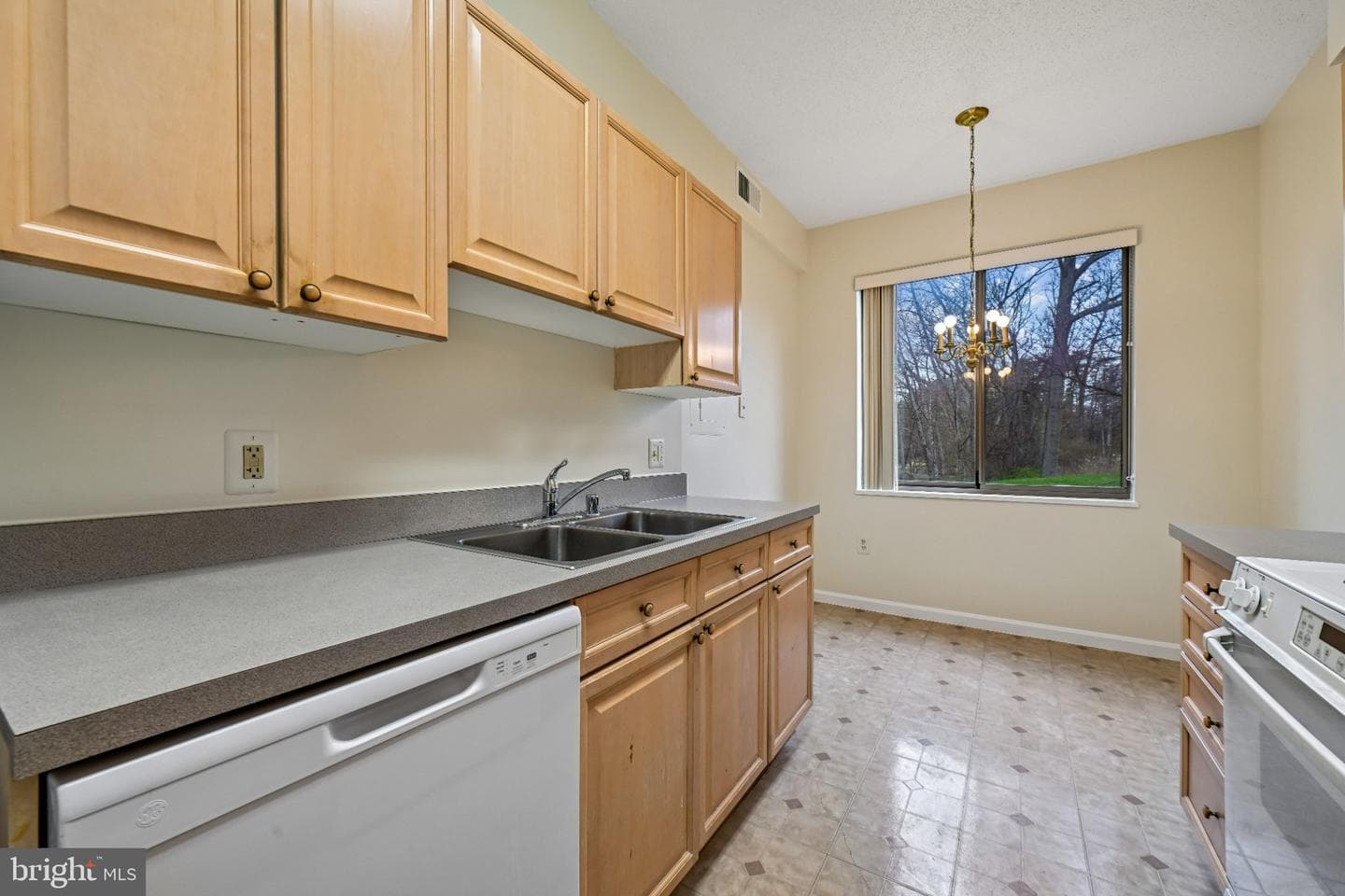 2904 N Leisure World Boulevard N #214 photo 11