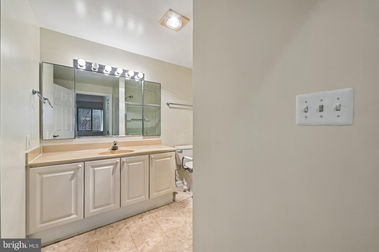2904 N Leisure World Boulevard N #214 photo 18