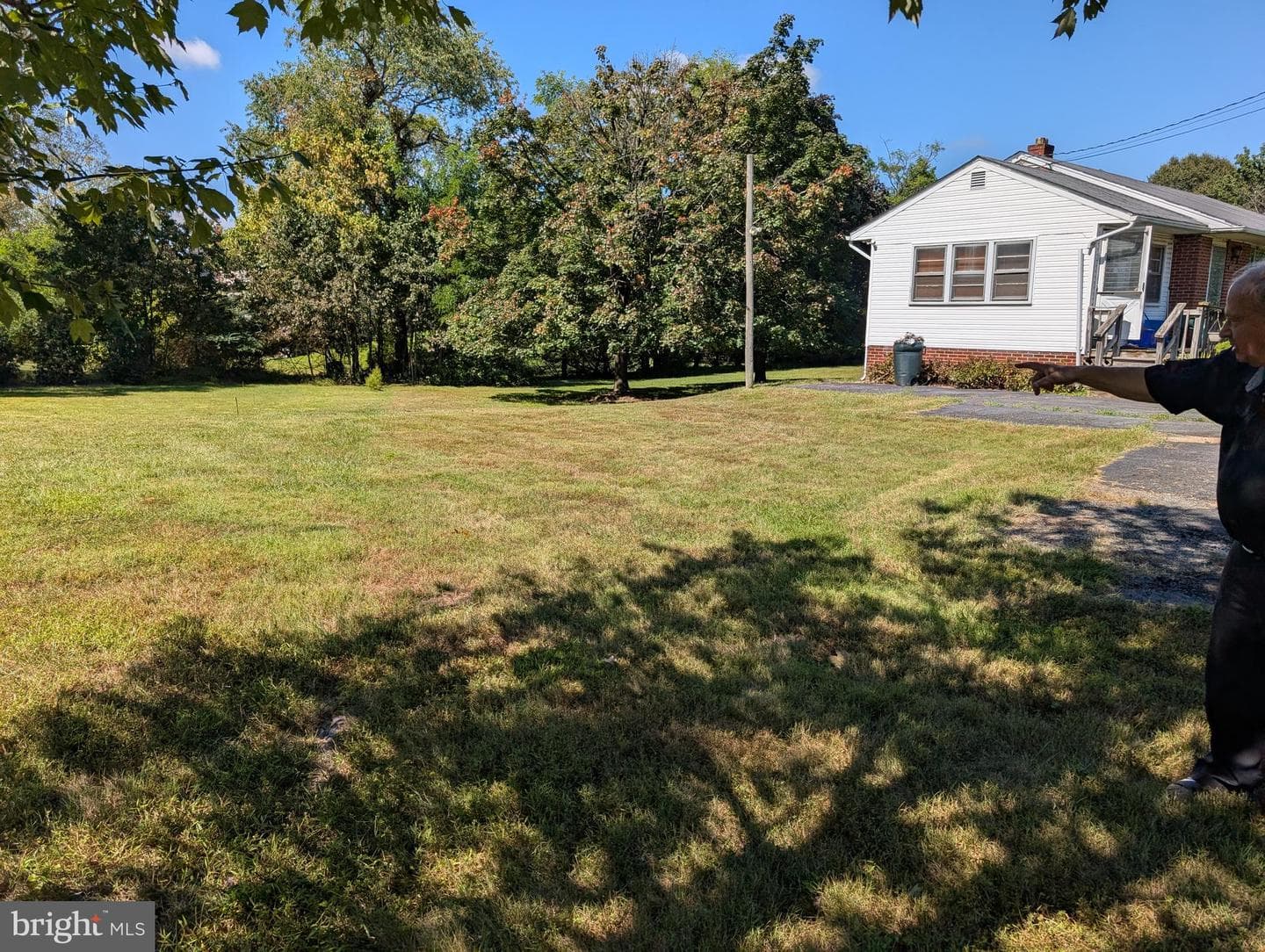 15500 Quince Orchard Road photo 3