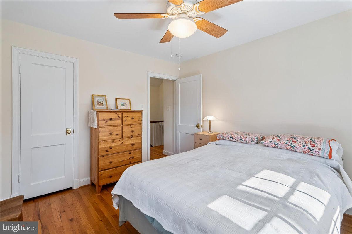 7910 Kentbury Drive photo 41